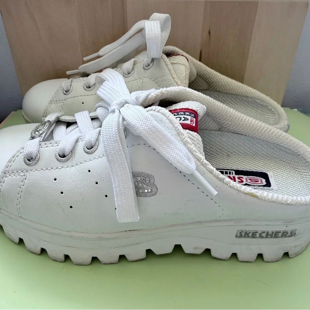 Vintage Skechers White Lace-Up Mules - Picture 8 of 14